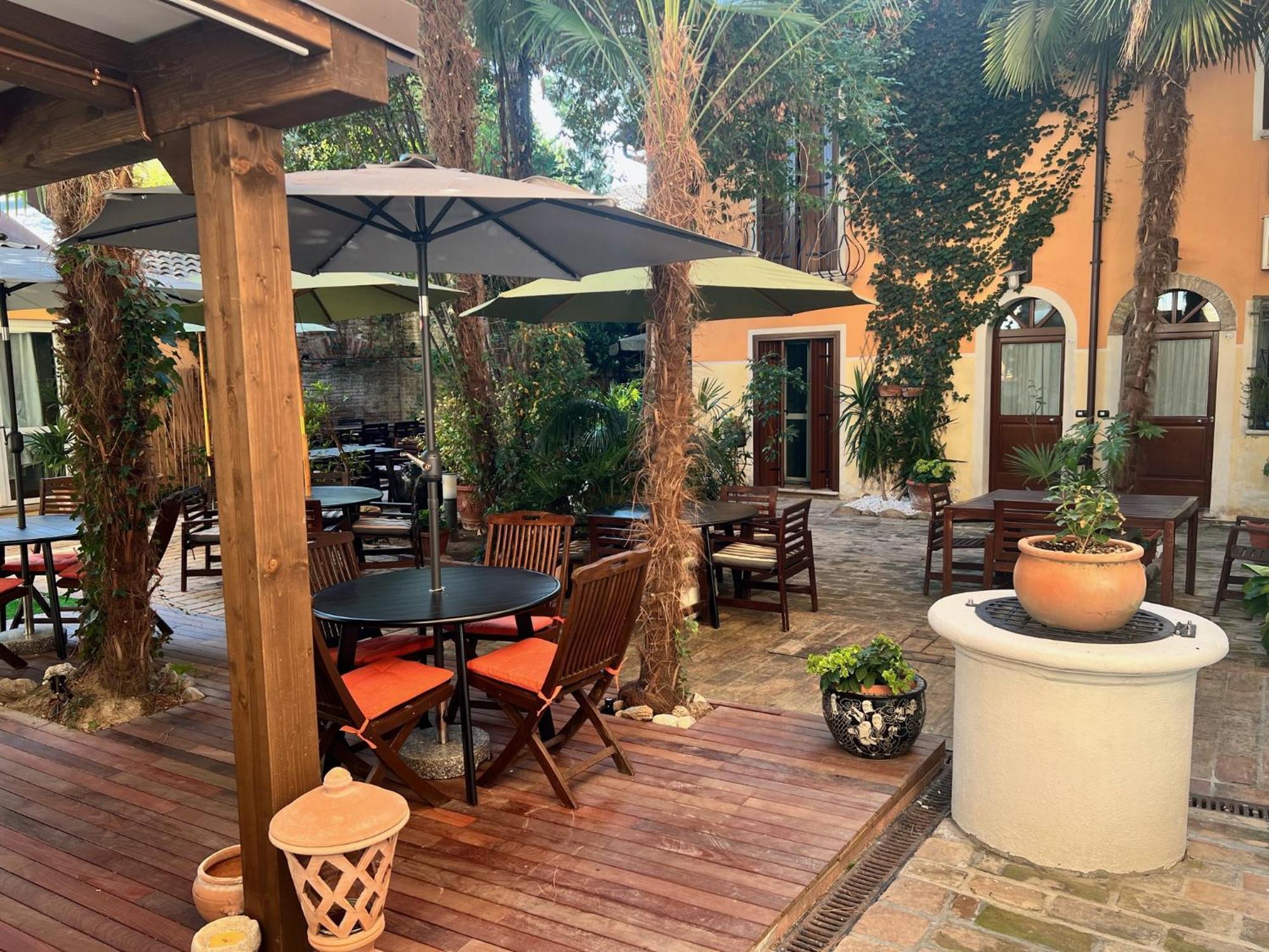 A Casa Di Paola Bed & Breakfast 2*